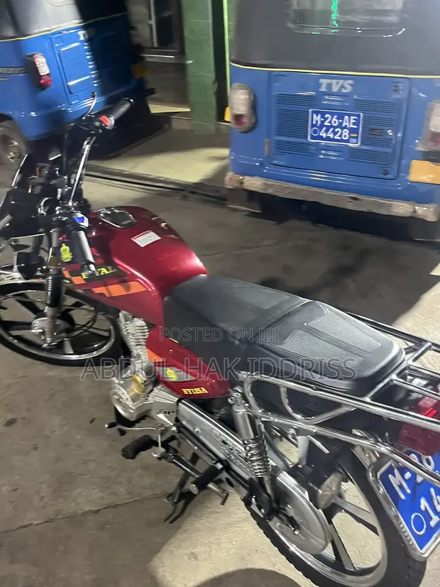 New Royal RY125 2026 Red Motorcycle - 1