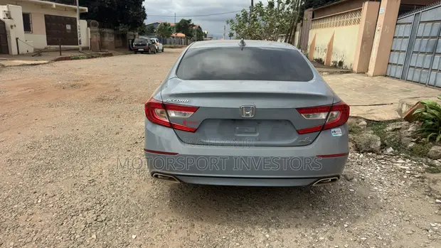 Honda Accord Touring 2018 Gray - 1