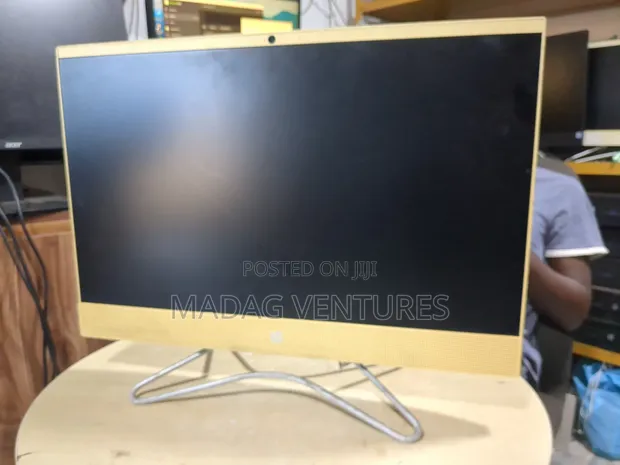 HP AiO 24 Desktop Computer - 8GB RAM, 1TB HDD, AMD Ryzen - 1
