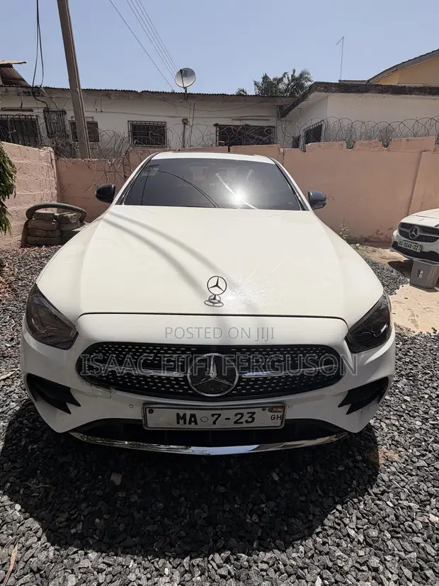 Mercedes-Benz E300 2017 White - 1