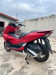 Honda PCX 160cc Scooter - 1