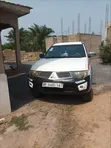 Mitsubishi L200 Double Cab 2.5 180hp 4WD 2014 White - 3