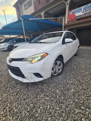 2016 Toyota Corolla LE Sedan - White