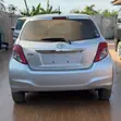 Toyota Vitz 1.3 AWD 3dr 2012 Gray - 5