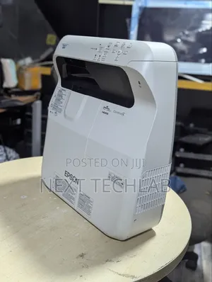 Epson EB-695Wi WXGA LCD Projector