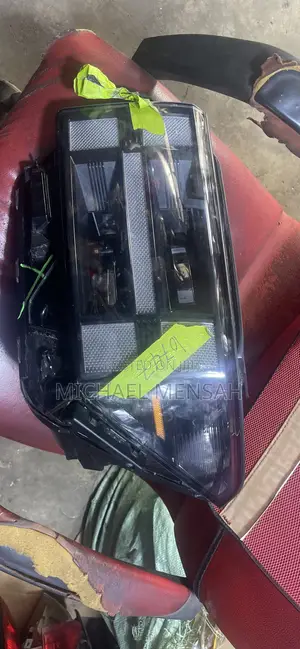 Hyundai Santa Fe 2025 Headlight (Left)