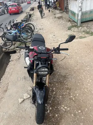 Honda CB300R 2023 Red