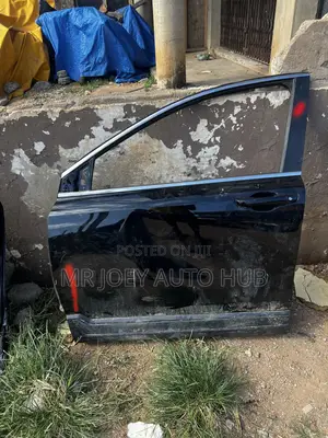 Honda CR-V Front Left Door (2017-2022)
