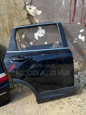 Honda CR-V Back Right Door (2017-2022)