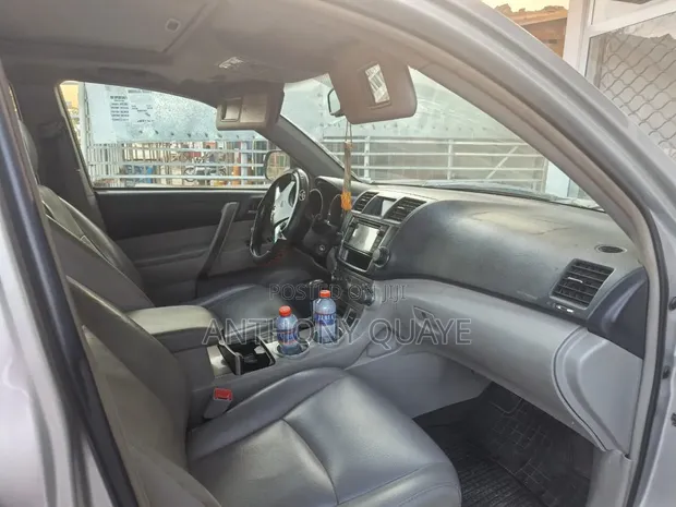 Toyota Highlander Limited 3.5L 4WD 2013 Silver - 1