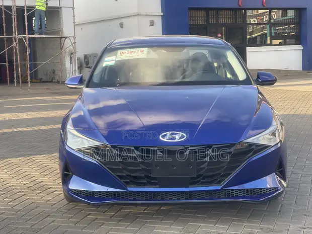 Hyundai Elantra 2023 Blue - 1