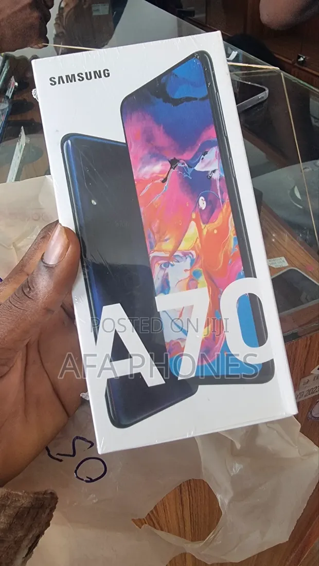 New Samsung Galaxy A70 128GB Black - 1