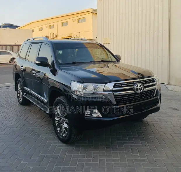 Toyota Land Cruiser 2014 Black - 1