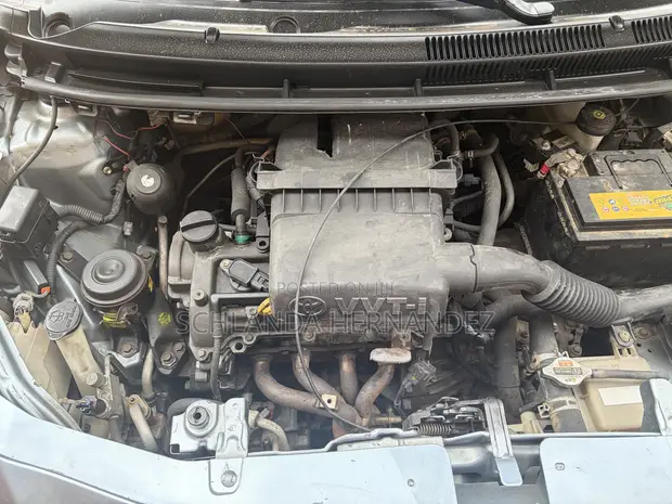 Toyota Belta 2010 Blue - 1