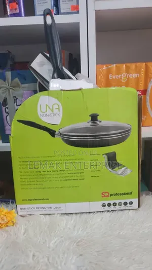 SQ Professional Una Non-Stick Frying Pan with Glass Lid (26cm)