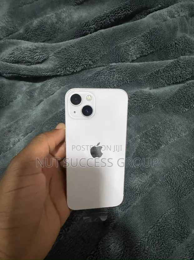 New Apple iPhone 13 256GB Pink - 1