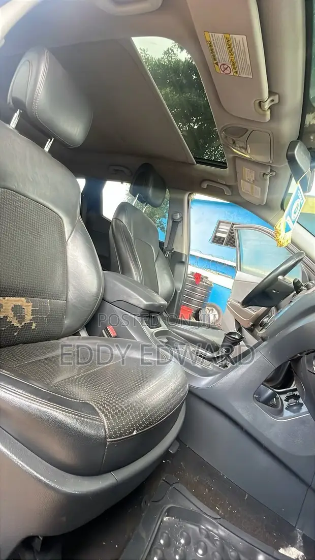 Hyundai Santa Fe 2017 Black - 1