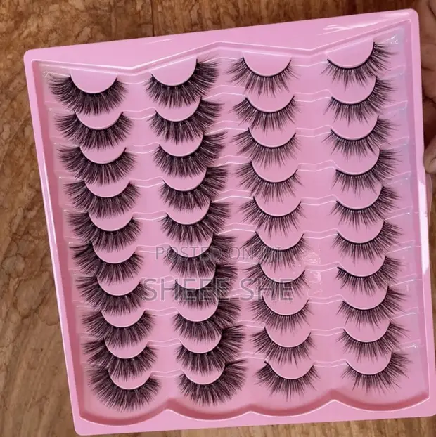 100 Pure False Eyelashes - 20 Pairs - 1
