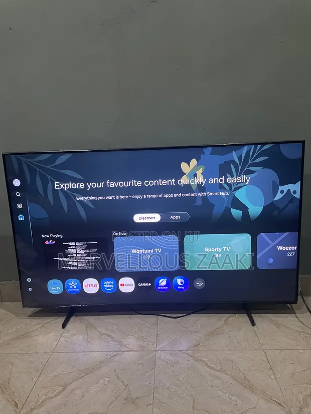 Samsung Crystal UHD TV DU7100 55-inch - 1