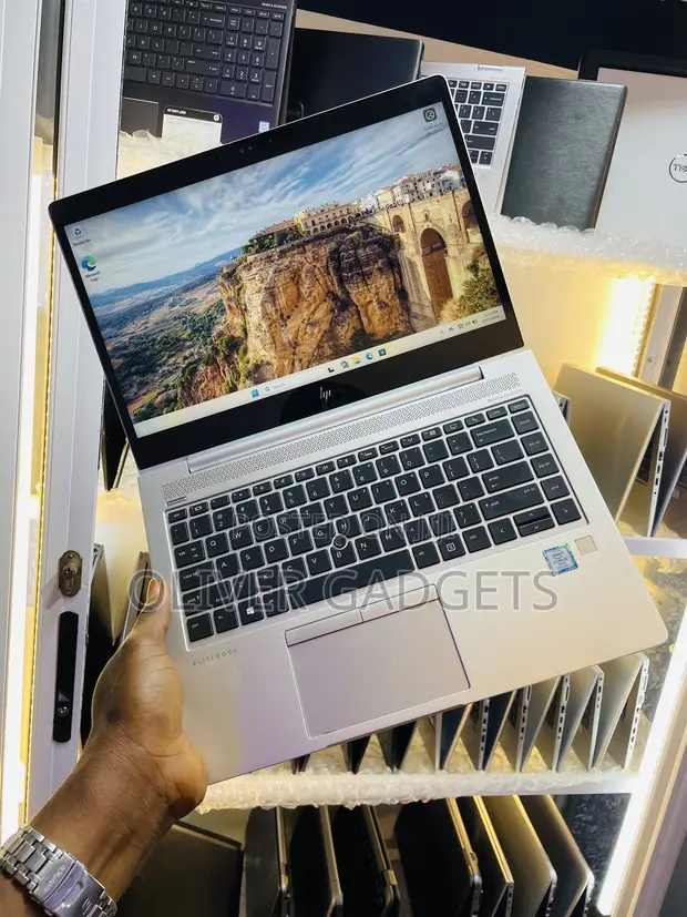 HP EliteBook 840 G5 Laptop - Core i5, 8GB RAM, 256GB SSD - 1