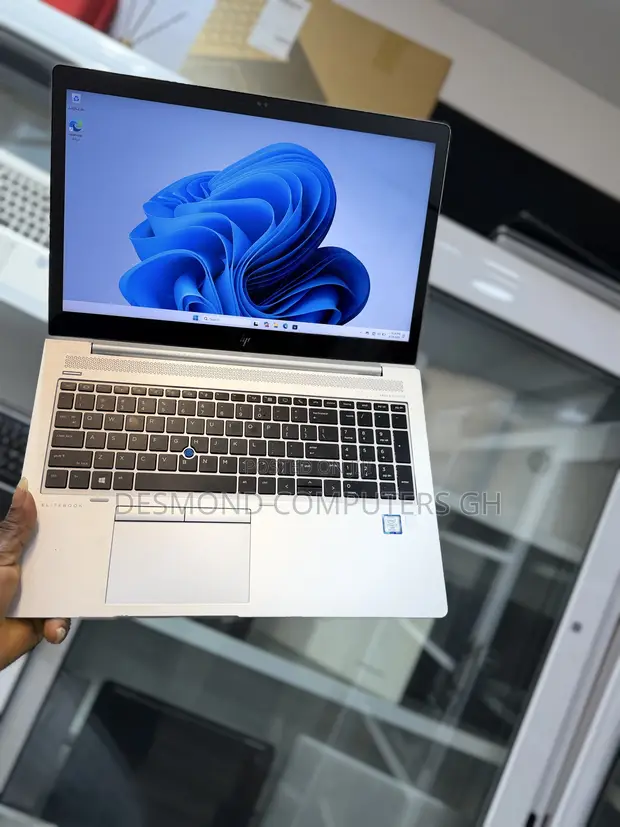 HP EliteBook 850 G5 Laptop - Intel Core i7, 8GB RAM, 256GB SSD - 1