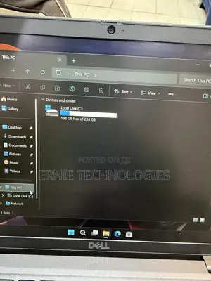 Dell Latitude 7330 Laptop - 12th Gen i5, 32GB RAM, 256GB SSD