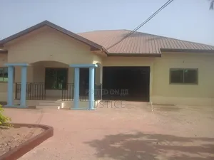 4 Bedroom Executive House for Rent, SCC Junction (West Hills Mall Area)
