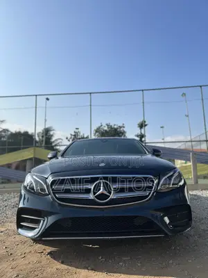 2017 Mercedes-Benz E300 4Matic AWD Sedan
