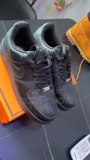 Nike Air Force Shoes - Black