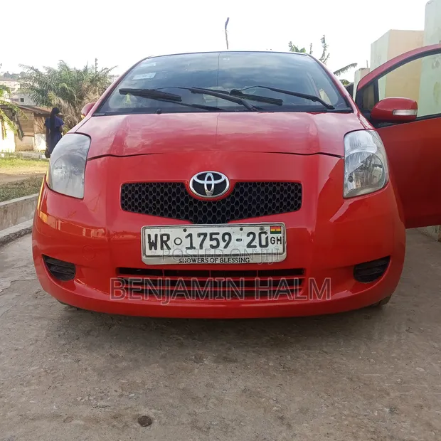 Toyota Vitz 1.3 AWD 5dr 2010 Red - 1