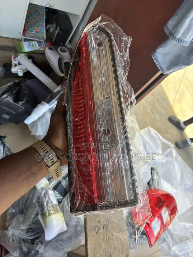 Toyota Corolla Cross Tail Lights (2018-2021) - 1