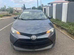 Toyota Corolla LE 2017 Gray