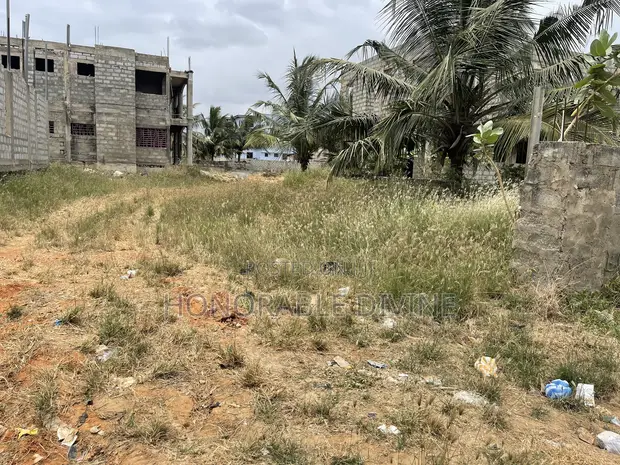 Half Plot of Land for Sale at Sakumono - 1
