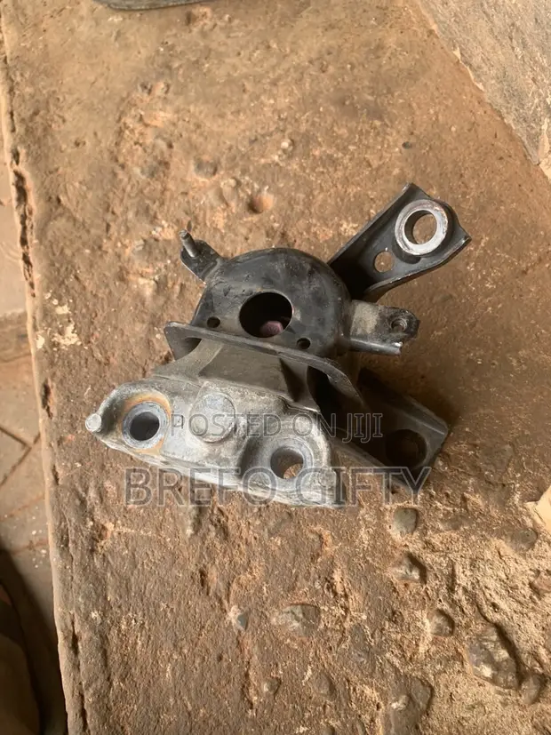 Engine Mount for Toyota RAV4 - 1