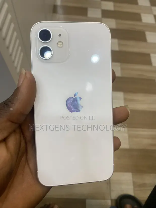 Apple iPhone 12 256GB White - 1