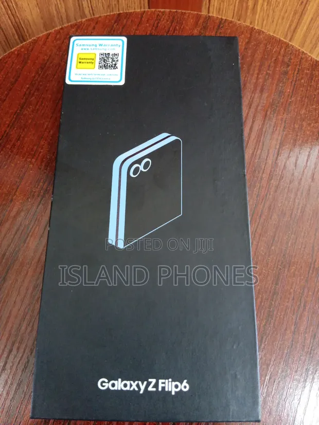 New Samsung Galaxy Z Flip6 256GB Blue - 1