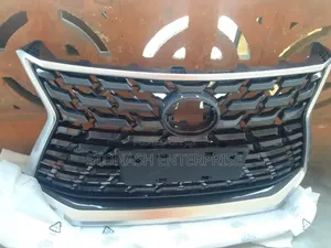 Lexus LX 570 Grille - 2018 Sports Model