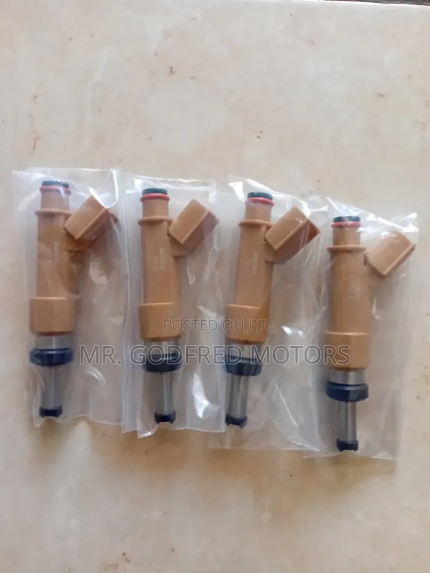 Toyota Corolla 2009-16 Fuel Injectors (4 Set) - 1