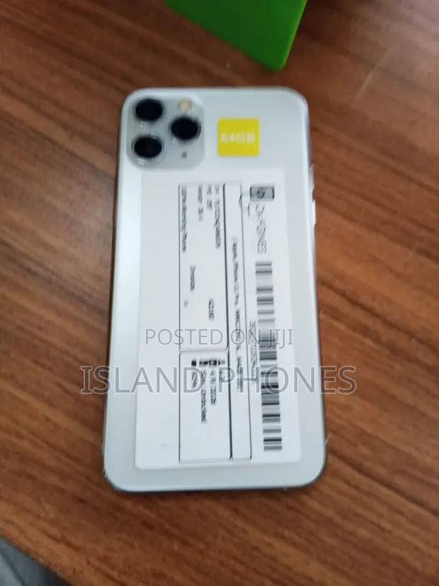 Apple iPhone 11 Pro 64GB White - 1