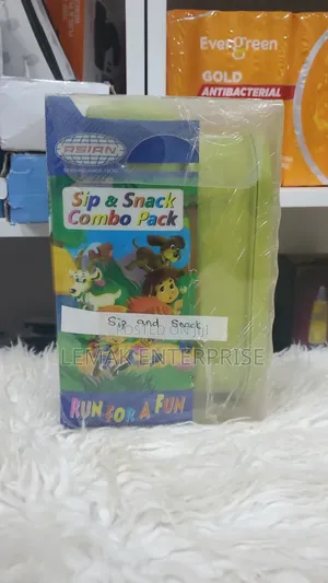 Sip Snack Combo Pack: Lunch Box & Water Bottle Set (Green)