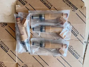 Pontiac Vibe 2010 Fuel Injectors - 4 Set
