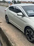 Hyundai Avante 2016 Beige - 3
