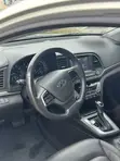 Hyundai Avante 2016 Beige - 5