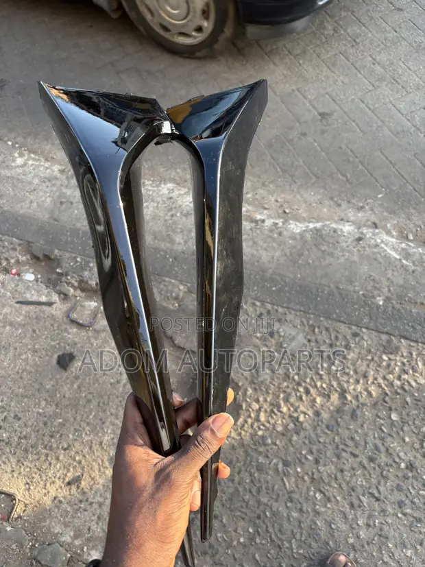 Toyota Corolla Front Bumper Lip (2020-2024) - 1