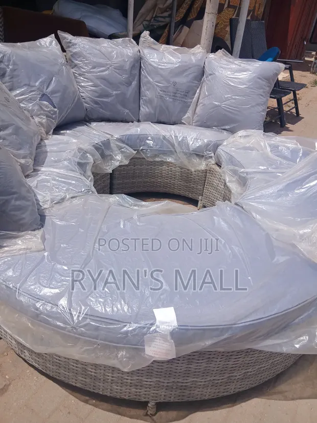 Arden Round Garden Sofa Set (6-Seater) - 1