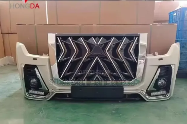 Mitsubishi Pajero Black Body Kits - 1