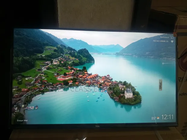 TCL 32-Inch QLED Smart TV - 1
