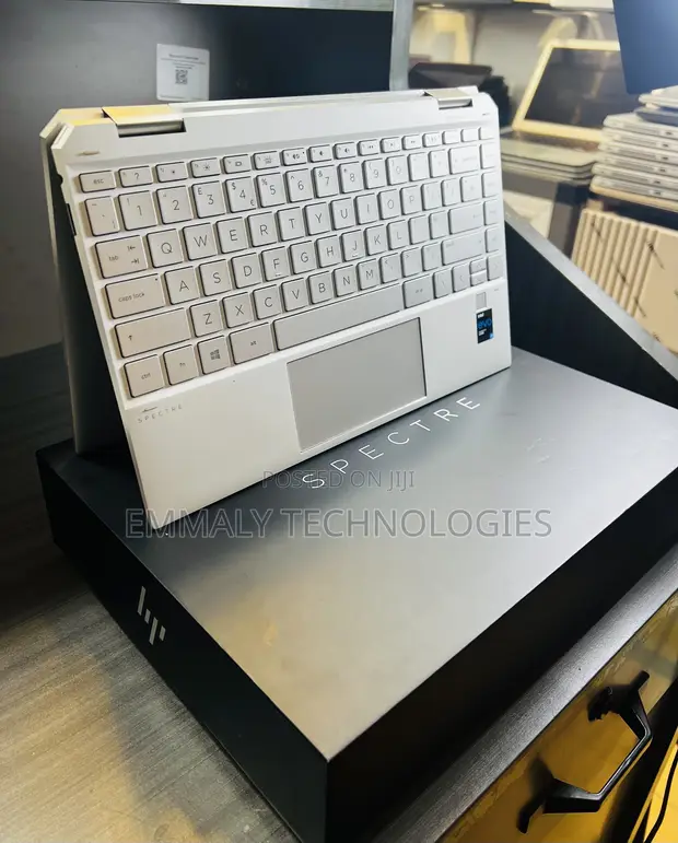 HP Spectre x360 13 Convertible Laptop - Core i7, 16GB RAM, 512GB SSD - 1