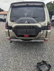 Mitsubishi Pajero V90 3.8 V6 GLS/GLX 2016 Gold - 2