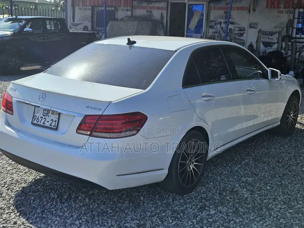 Mercedes-Benz E350 2014 White - 1